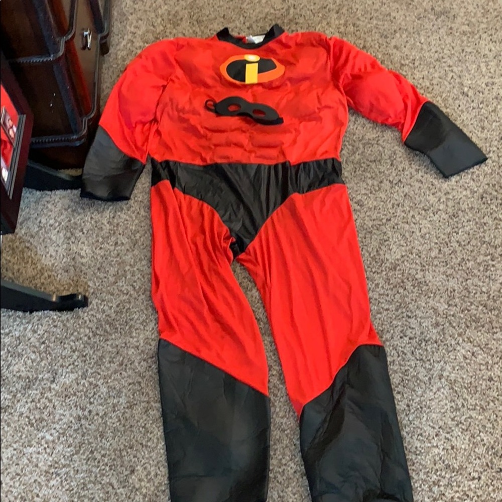 Mr incredible costume